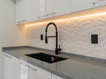 Magnífica Casa NUEVA con Alberca en privada en Buena Vista, Cuernavaca - VENTA