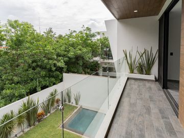 Magnífica Casa NUEVA con Alberca en privada en Buena Vista, Cuernavaca - VENTA