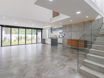 Magnífica Casa NUEVA con Alberca en privada en Buena Vista, Cuernavaca - VENTA