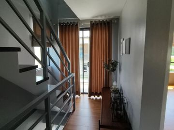 5 Bedroom Modern Design House and Lot in Alaminos Laguna