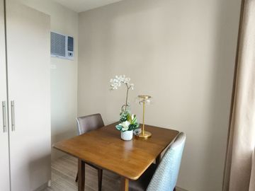 5 Bedroom Modern Design House and Lot in Alaminos Laguna