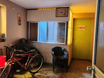 REMATE DE CASA CON LOCAL COMERCIAL EN AV. TUPAC AMARU - COMAS