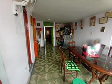 REMATE DE CASA CON LOCAL COMERCIAL EN AV. TUPAC AMARU - COMAS