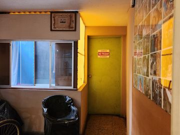 REMATE DE CASA CON LOCAL COMERCIAL EN AV. TUPAC AMARU - COMAS