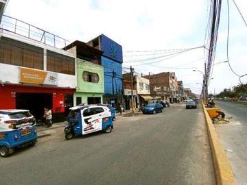 REMATE DE CASA CON LOCAL COMERCIAL EN AV. TUPAC AMARU - COMAS