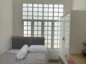 Rumah Model American Farm House di Purwakarta Dekat Sadang