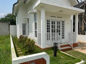 Rumah Model American Farm House di Purwakarta Dekat Sadang