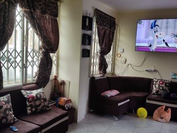 Vendo Casa en la Coop. Heriberto Maldonado, Santo Domingo