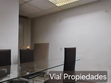 Casa Destino Comercial, cercanía Parque Bustamante. Pleno Barrio Italia.