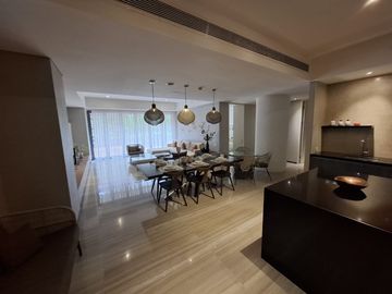 FOR SALE LUXURY APARTMENT Verde 1st Floor, 3 Bedroom 288 sqm