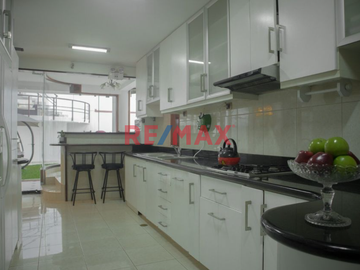 Alquilo Casa En Playa De Pimentel Con 3 Cocheras.(A.MELENDRES)