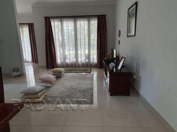 Dijual Rumah Hook Siap Huni di Emerald Bintaro Sektor 9