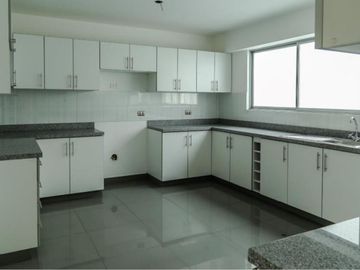 SAN BORJA VENDO  AMPLIO DUPLEX  KDV-521