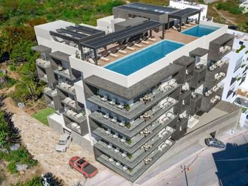 Condominio con alberca y gimnasio al aire libre, pre construcción en venta, Cabo San Lucas.