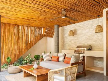 Casa con alberca, jacuzzi, terraza, paneles solares, en venta Tulum.