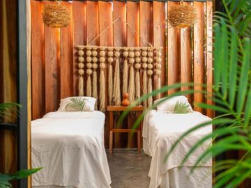 Casa con alberca, jacuzzi, terraza, paneles solares, en venta Tulum.