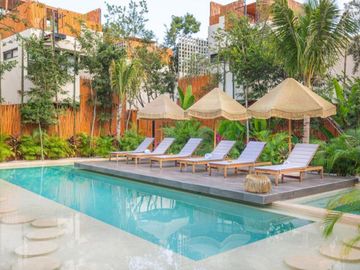 Casa con alberca, jacuzzi, terraza, paneles solares, en venta Tulum.