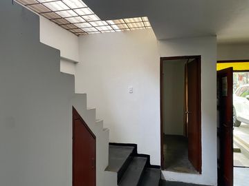 SAN GABRIEL VILLA MARIA DEL TRIUNFO VENTA DE CASA DE 161 M2 UBICADO A UNA CUADRA DEL ESTADIO OLLANTAY EN VALLECITO ALTO A 10 MINUTOS DE LA ESTACIÒN MA