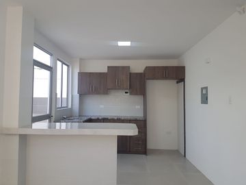 BAJAMOS EL PRECIO HERMOSA CASA EN VENTA, ARQUITECTURA MODERNA, INDEPENDIENTE, A ESTRENAR