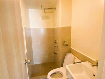 FOR SALE❗Serene 3BR w/ parking in Avida One Antonio, San Antonio, Makati City for Php 25.1 million❗
