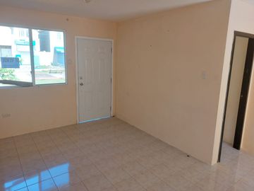 Casa de venta en la Urbanización Villa Bonita, 4 dormitorios, Mi Lote.