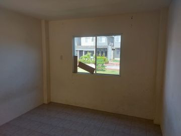 Casa de venta en la Urbanización Villa Bonita, 4 dormitorios, Mi Lote.