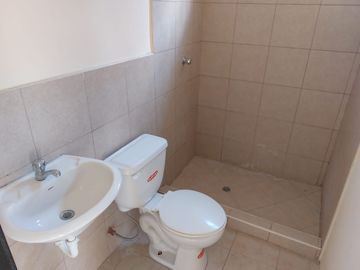 Casa de venta en la Urbanización Villa Bonita, 4 dormitorios, Mi Lote.