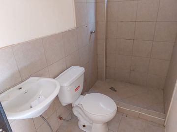 Casa de venta en la Urbanización Villa Bonita, 4 dormitorios, Mi Lote.