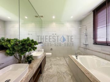 New Modern House with Pool in Hang Dong for Sale or Rent near Kad Farang Village