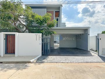 New Modern House with Pool in Hang Dong for Sale or Rent near Kad Farang Village