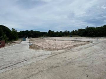 Pre-Selling On Going Construction Loft Style Townhouses near Highway for Sale in Carcar City Cebu