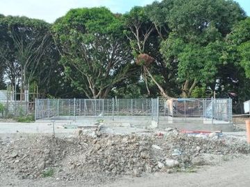 Pre-Selling On Going Construction Loft Style Townhouses near Highway for Sale in Carcar City Cebu