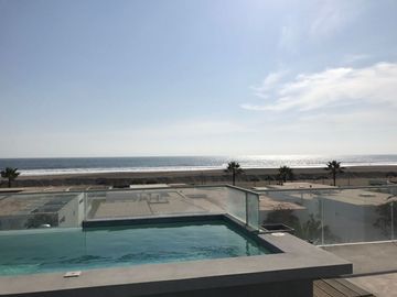 VENDO CASA EN 2DA FILA, CONDOMINIO DE PLAYA LAS GRAMAS (PUERTO VIEJO)