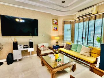 87427 - ขายทาวน์โฮม 3 ชั้น หมู่บ้านกาญจนาลักษณ์ 1 บางใหญ่ นนทบุรี