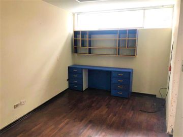 Se Vende Casa en San Isidro Cz - Residencial 9 Pisos y Azotea