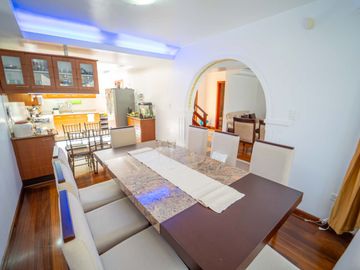 casa en venta 4 habitaciones sector Santa Lucía