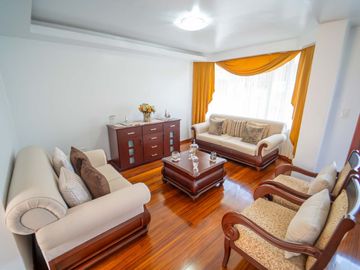casa en venta 4 habitaciones sector Santa Lucía