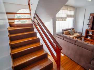 casa en venta 4 habitaciones sector Santa Lucía