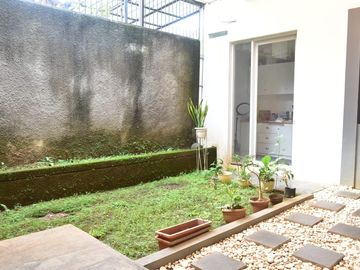 Rumah 2 Lantai Minimalis di Sektor 5 Bintaro 10267-GB 0811189----