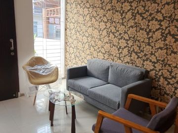 Rumah 2 Lantai Minimalis di Sektor 5 Bintaro 10267-GB 0811189----