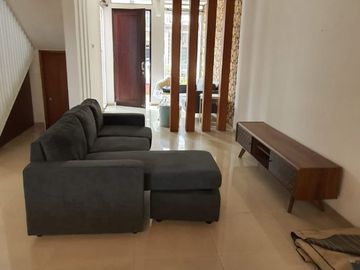 Rumah 2 Lantai Minimalis di Sektor 5 Bintaro 10267-GB 0811189----