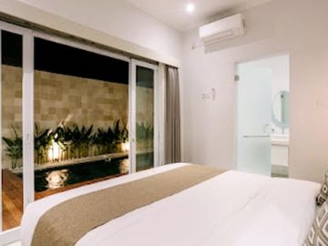 Rumah modern semi villa di Jimbaran bawah