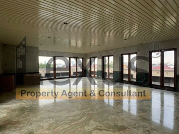 Dijual Cepat Rumah di Taman Villa Meruya, Jakarta Barat