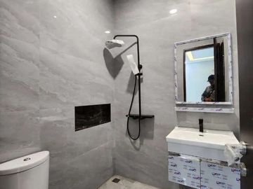 Rumah design classic modern di komplek Cempaka putih Jakarta pusat