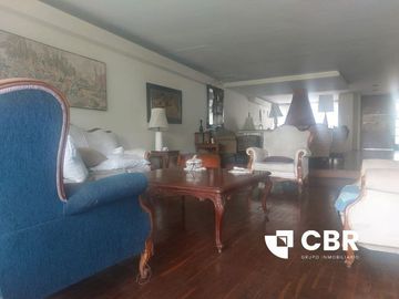 VENDO CASA EN SAN ISIDRO
