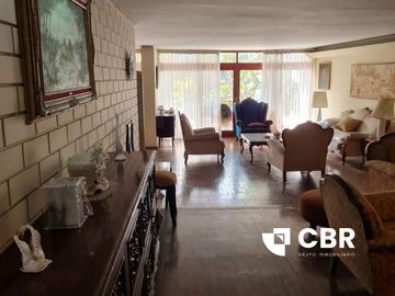 VENDO CASA EN SAN ISIDRO