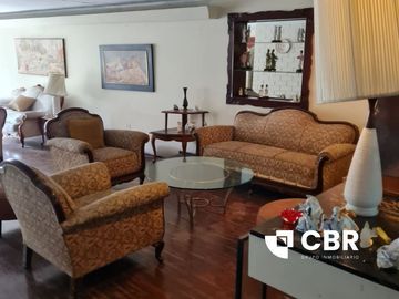 VENDO CASA EN SAN ISIDRO