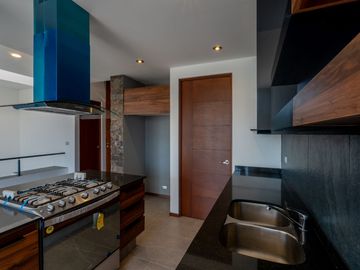 🚨VENTA🚨 CASA NUEVA A 4 MINUTOS DEL TEC DE MTY CON TERRAZA