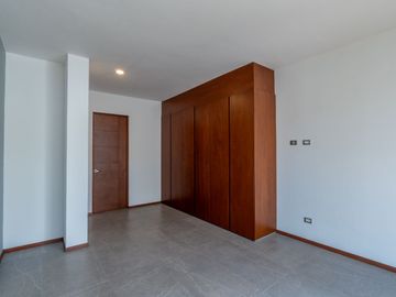 🚨VENTA🚨 CASA NUEVA A 4 MINUTOS DEL TEC DE MTY CON TERRAZA
