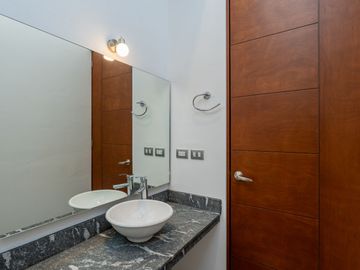 🚨VENTA🚨 CASA NUEVA A 4 MINUTOS DEL TEC DE MTY CON TERRAZA